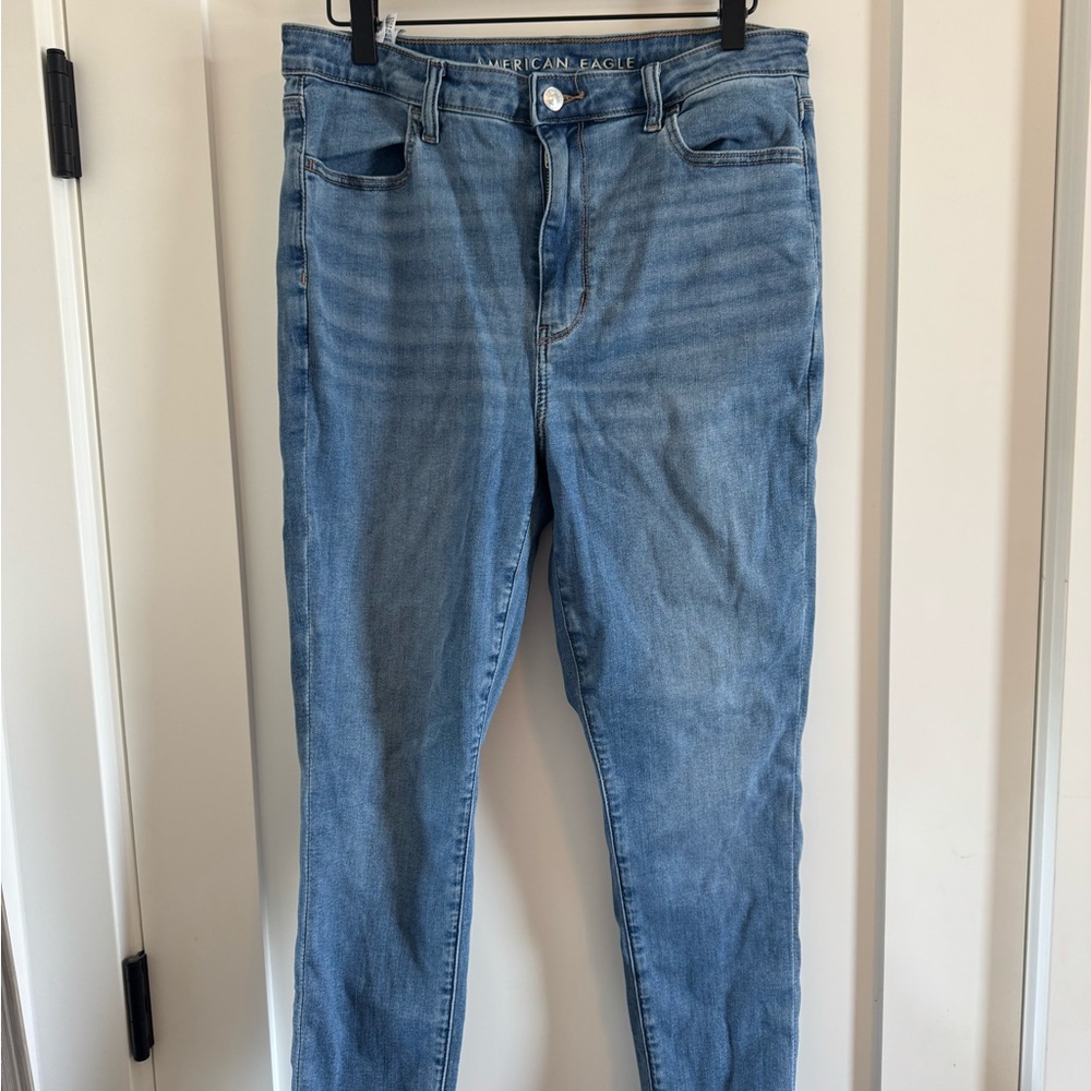American Eagle Outfitters Light Wash Skinny Jeans - Women's